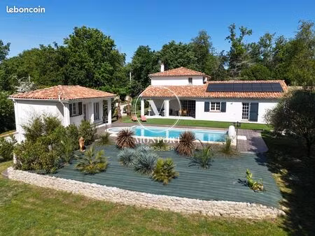 villa 6 pièces 179 m²