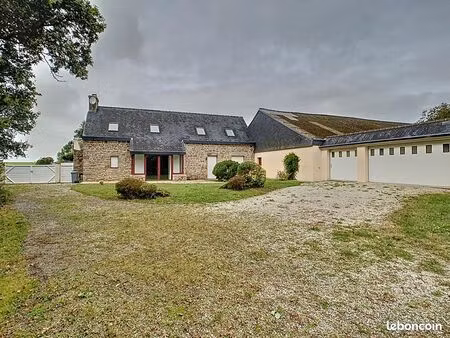 longère 6 pièces 160 m²