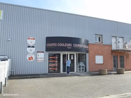 local commercial 150m²