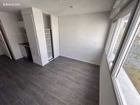 studio 1 pièce 20 m²