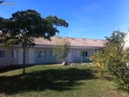 t1 duplex meublé 22 50 m2 avec mezzanine et parking gratuit à merville