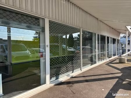 local commercial de 250 m2