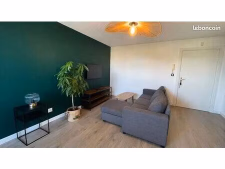 appartement t2 meublé climatisé avec terrasse