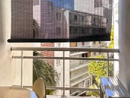 à louer : charmant t1 bis de 31 m² avec terrasse à sainte-clotilde  proche université