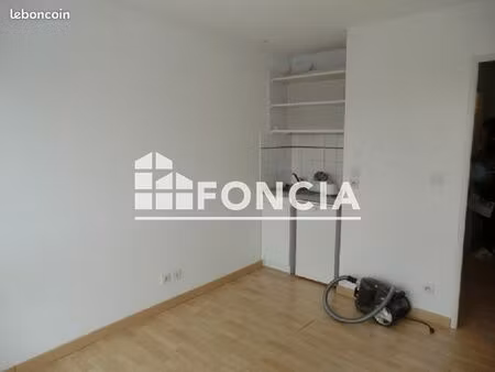 studio 1 pièce 18 m²