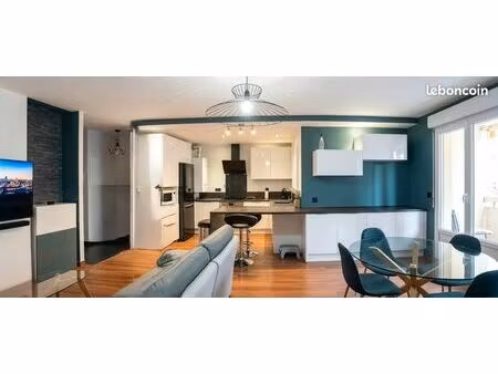 minimes - rue bobillot - beau t2 de 50m2 au 1er étage avec un balcon