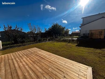 villa 4 pièces 95 m²