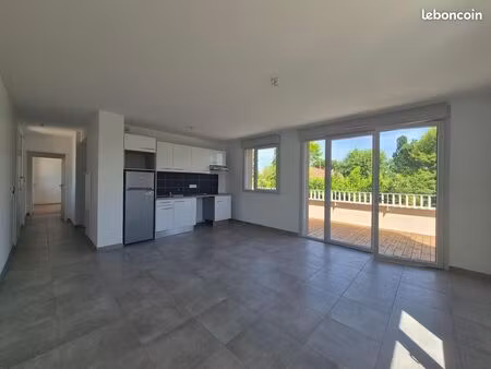 appartement 3 pièces 63 m²