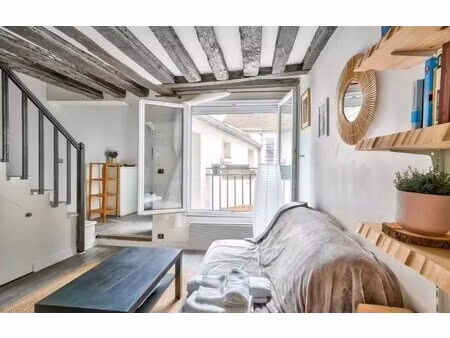 paris centre – châtelet / les halles – appartement 2 pièces avec balcon au cœur de la...