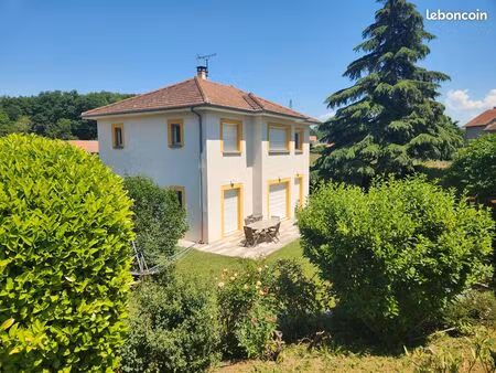 maison familiale 5 pièces – 142 m² – terrain 972 m² – quartier calme – apprieu