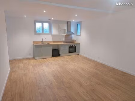 superbe t3 entièrement rénové 75 m2