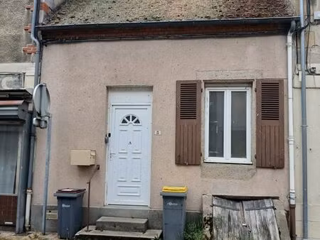 maison f3 avec cour