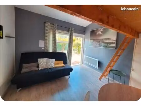 logement meublé avec parking et espace extérieur