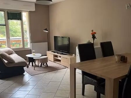 a louer : t2 47m2 meublé plateau de brabois