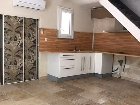 loue maison de village t3