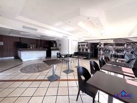 local commercial à louer