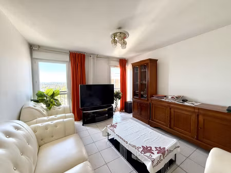 appartement 3 pièces avec balcon proche tramway