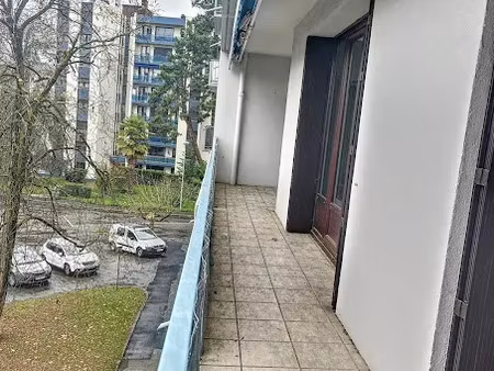 location appartement 3 pièces 71.7 m² à billere (64140)  800 €