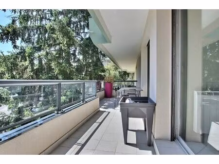 exclusivité – t4 avec balcon et parking dans un environnement