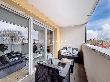 t3 duplex de 64m2 à caluire-et-cuire
