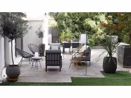 2 pieces en duplex avec jardin privatif