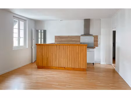 location appartement  m² t-3 à lamotte-beuvron  535 €