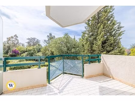 saint-raphaël – avenue des gondins | superbe studio avec terrasse  parking privatif et box