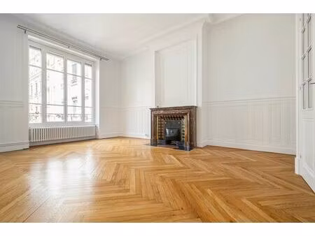 location bureaux 121 m² à 490 m²