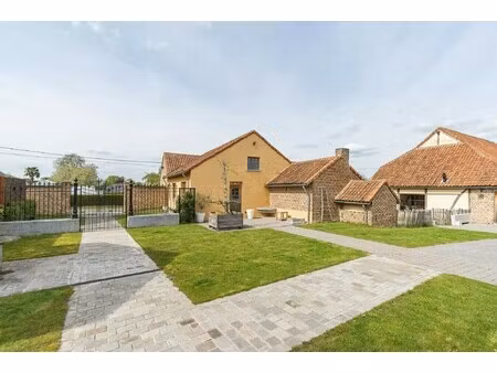 exclusief domein met hoeve  wijnhuis en wellness