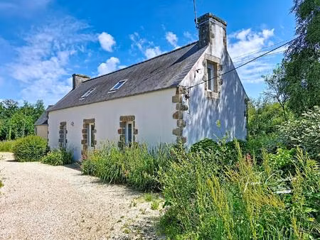 maison de ville au calme  proches tous commerces