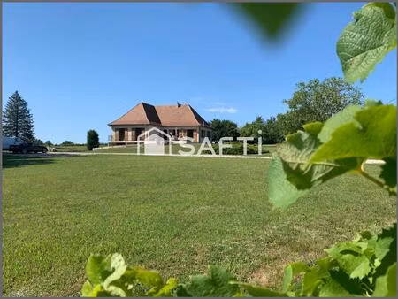 belle demeure - 5 chambres / 5 salles d’eau - vue exceptionnelle - proche bergerac