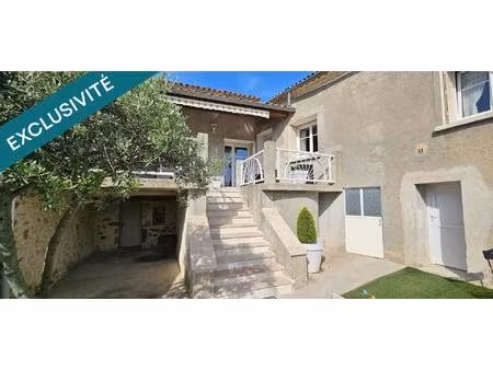 maison de hameau avec nombreuses annexes et très belles vues
