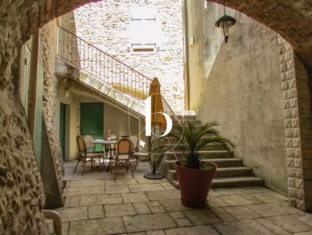 maison de village