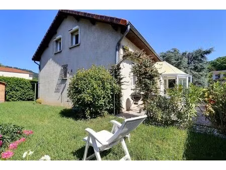 exclusivite durtol limite clermont-ferrand belle villa avec terr