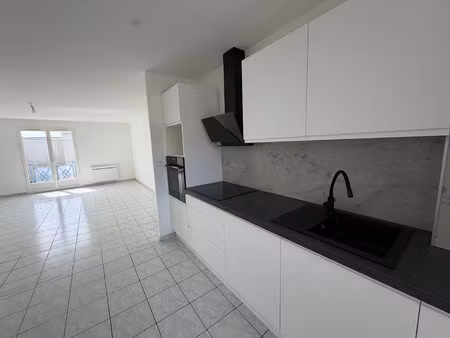 appartement t3 - coignieres 69.22m²