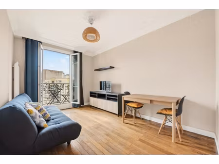 appartement 3 pièces avec balcon - 92130 issy-les-moulineaux