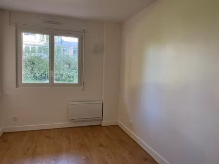 appartement saint cloud 1 pièce(s) 12.25 m2