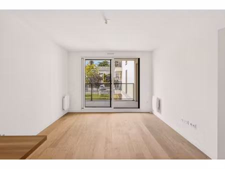 appartement neuf 2 pièces avec balcon - 92170 vanves