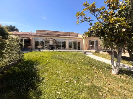 sarrians - maison - 7 chambres avec jardin & sous-sol