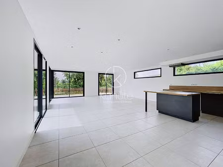 maison de 164.65m²  7 pièces  4 chambres  1 bureau  jardin  saint cyr au mont d'or  dpe a 