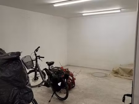 location meublée appartement 2 pièces 37 m² à versailles (78000)  1 190 €