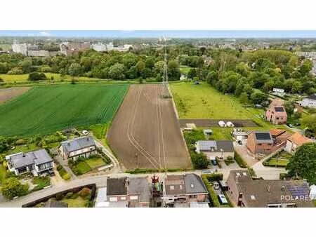 terrain de construction unique de 8 879 m² avec vue sur la