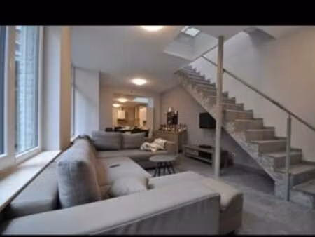 apparemment 4 chambres en colocation