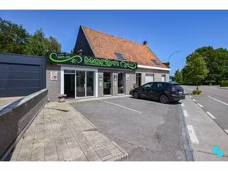 uiterst goed gelegen commerciële ruimte te bosmolens