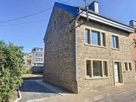 maison 4 chambres totalement rénovée au coeur de bastogne