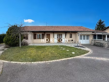 certines : villa 180 m2  3 ch  1060 m2 terrain