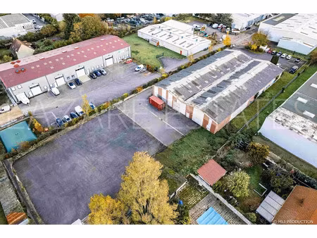 location atelier 496 m² à pringy (77310)  72 €