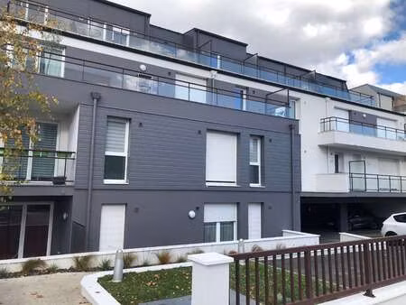 location appartement 3 pièces à sautron (44880) : à louer 3 pièces / 67m² sautron