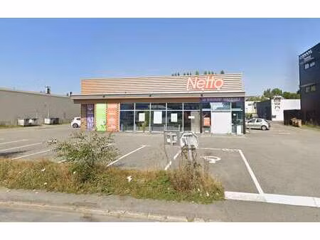 vente bureaux et commerces à lécousse (35133) : à vendre / 835m² lécousse