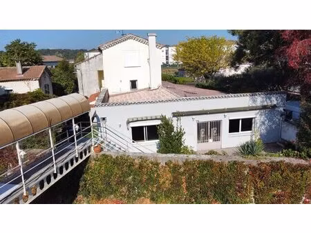 immeuble 16 pièces
